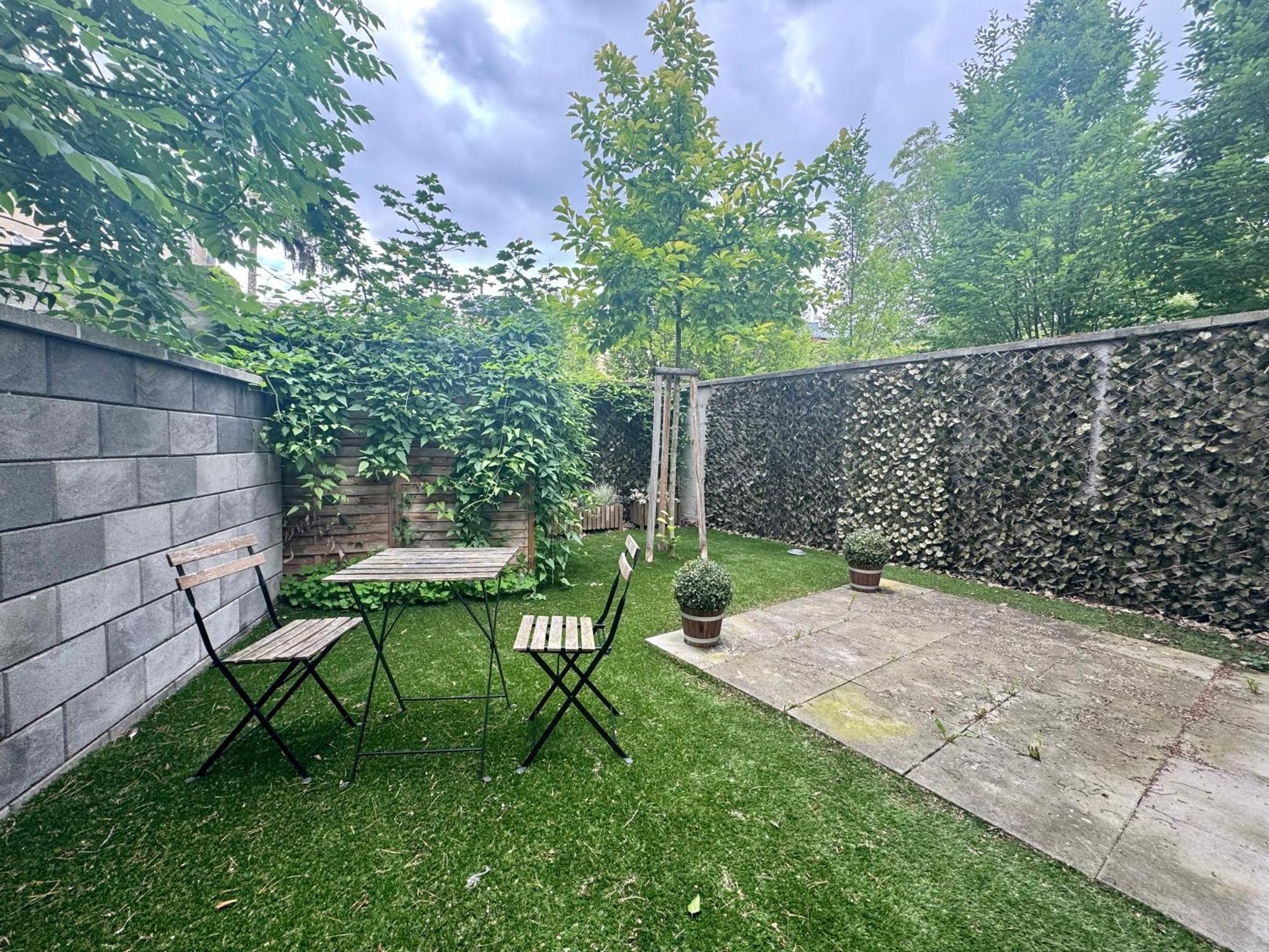 Moebliertes Mit Terrasse Apartmán Vídeň